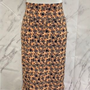 NWT- Lularoe Women’s Skirt